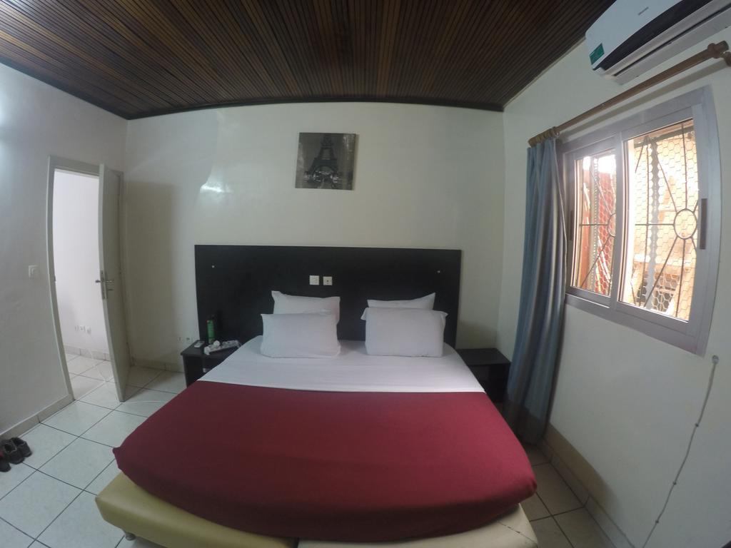 Residence Amann Appartement Et Spa Hammam Sauna Jacuzzi Marcory Екстериор снимка